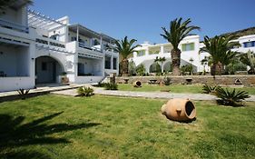 Porto Raphael Residences & Suites
