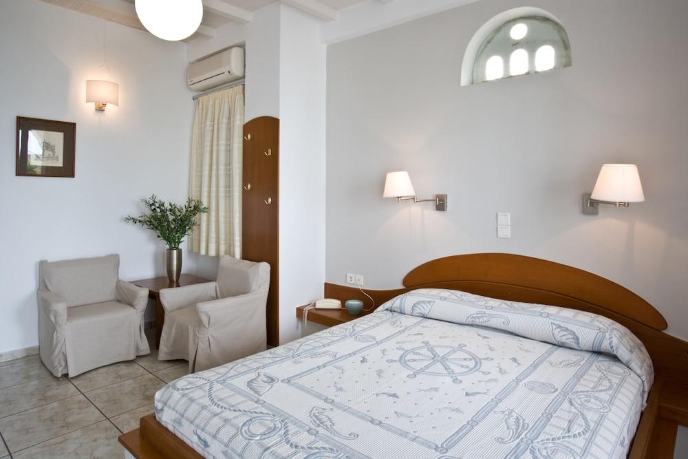 Porto Raphael Residences & Suites Agios Ioannis  Extérieur photo